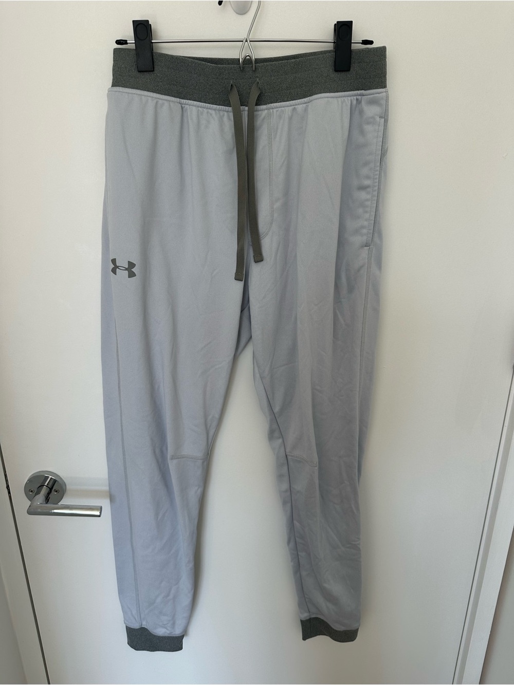 Under Armour Light Gray Men’s Jogger Sweatpants with Dark Gray Trim